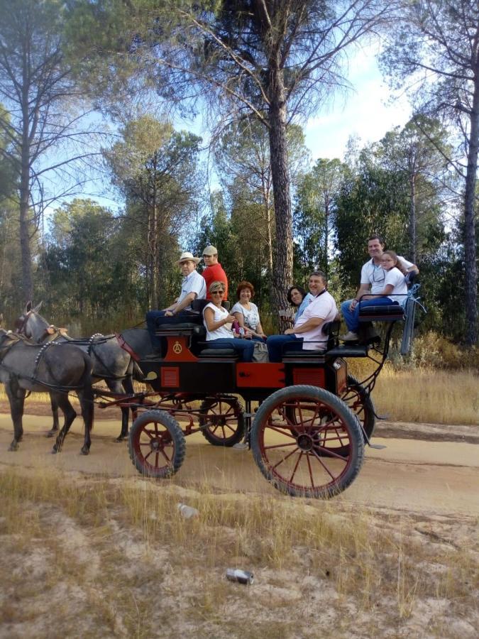 Cortijo Los Conquistadores Lucena Del Puerto Esterno foto