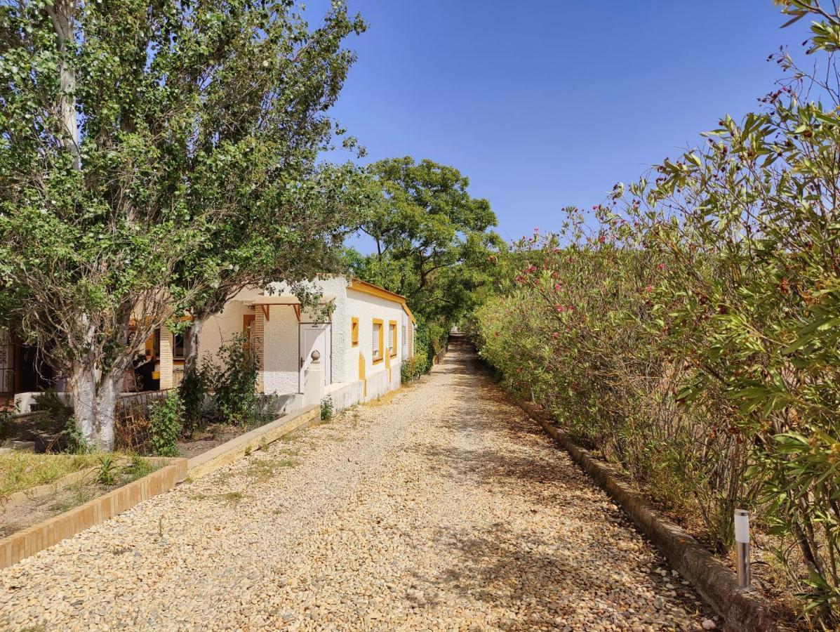 Cortijo Los Conquistadores Lucena Del Puerto Esterno foto