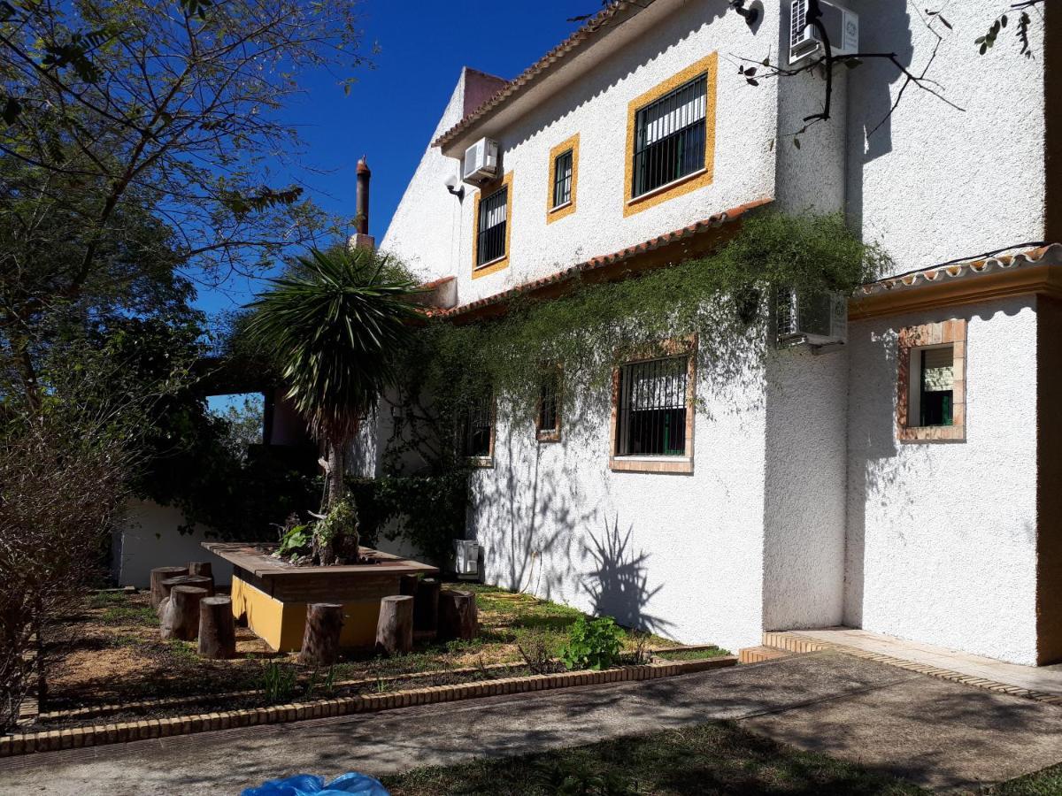 Cortijo Los Conquistadores Lucena Del Puerto Esterno foto